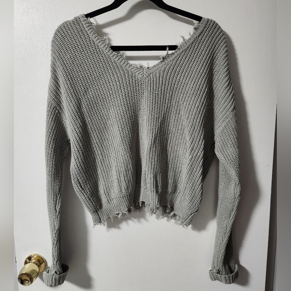 Grey Moon & Madison Sweater - Picture 3 of 4